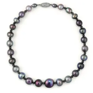 A pearl necklace with twenty-five pearls saltwater natural pearls and two cultured pearls