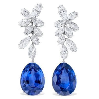 29.13 and 25.68 ct unheated Ceylon sapphires in earrings, accompanied by a
special letter revealing an approximate age of 480 million years for the 29.13 ct stone, sold at Christie’s Geneva in November 2024 for ca. US$ 1 million. Photo: Christie’s.